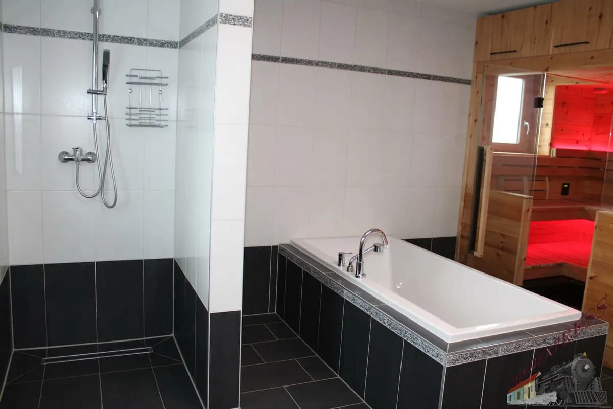 6-Zimmer-Haus kaufen in Neunkirchen – 180 m², € 689.000 – Bild 13 von 31