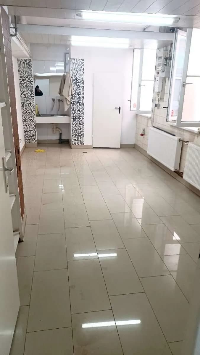 3-Zimmer-Gewerbeimmobilie mieten in Innsbruck – 60 m², € 1.200 – Bild 12 von 15