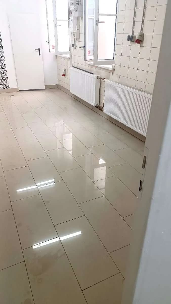 3-Zimmer-Gewerbeimmobilie mieten in Innsbruck – 60 m², € 1.200 – Bild 13 von 15