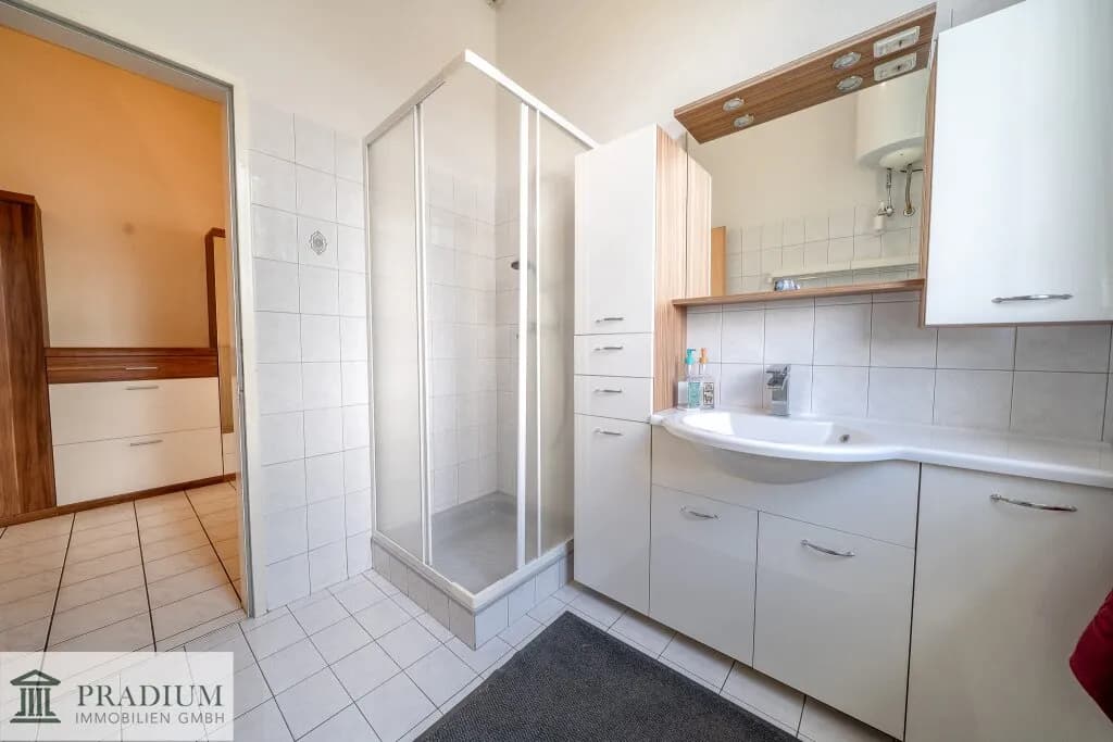 Immobilie kaufen in Wiener Neustadt – 934 m², € 1.100.000 – Bild 11 von 13