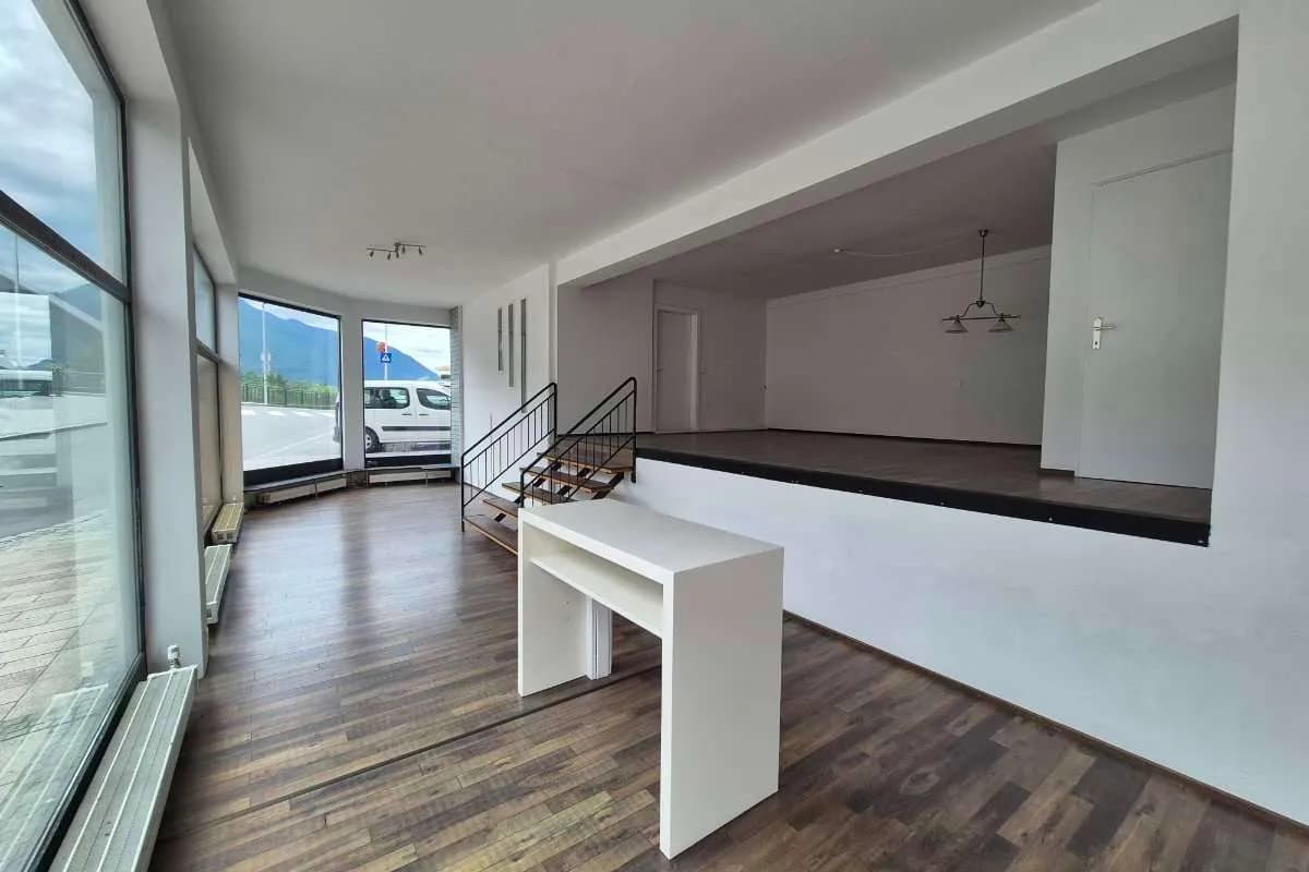 Gewerbeimmobilie mieten in Gmunden – 106 m², € 600 – Bild 2 von 11