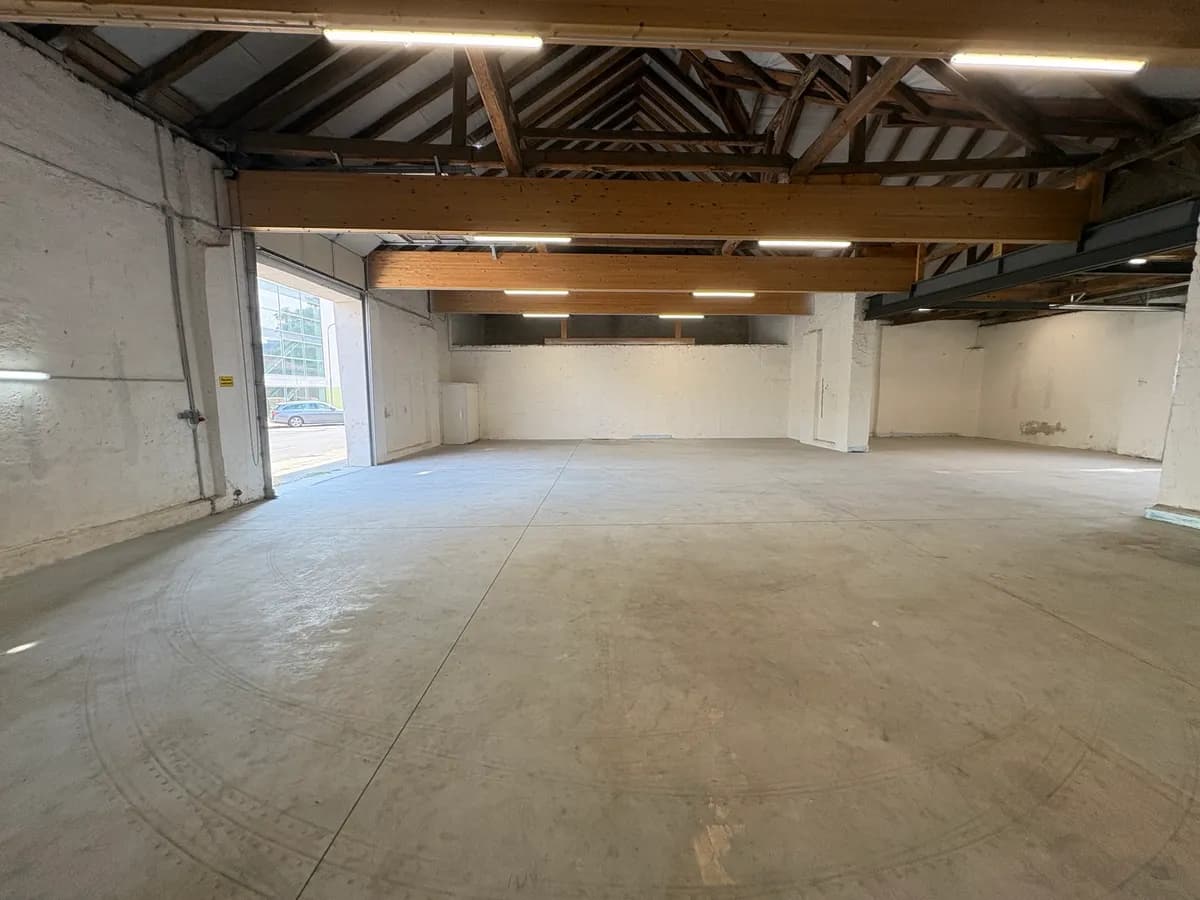 Gewerbeimmobilie mieten in Wien – 380 m², € 2.600 – Bild 2 von 6