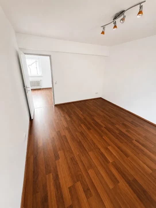 4-Zimmer-Wohnung mieten in Gmunden – 95 m², € 1.000 – Bild 9 von 15