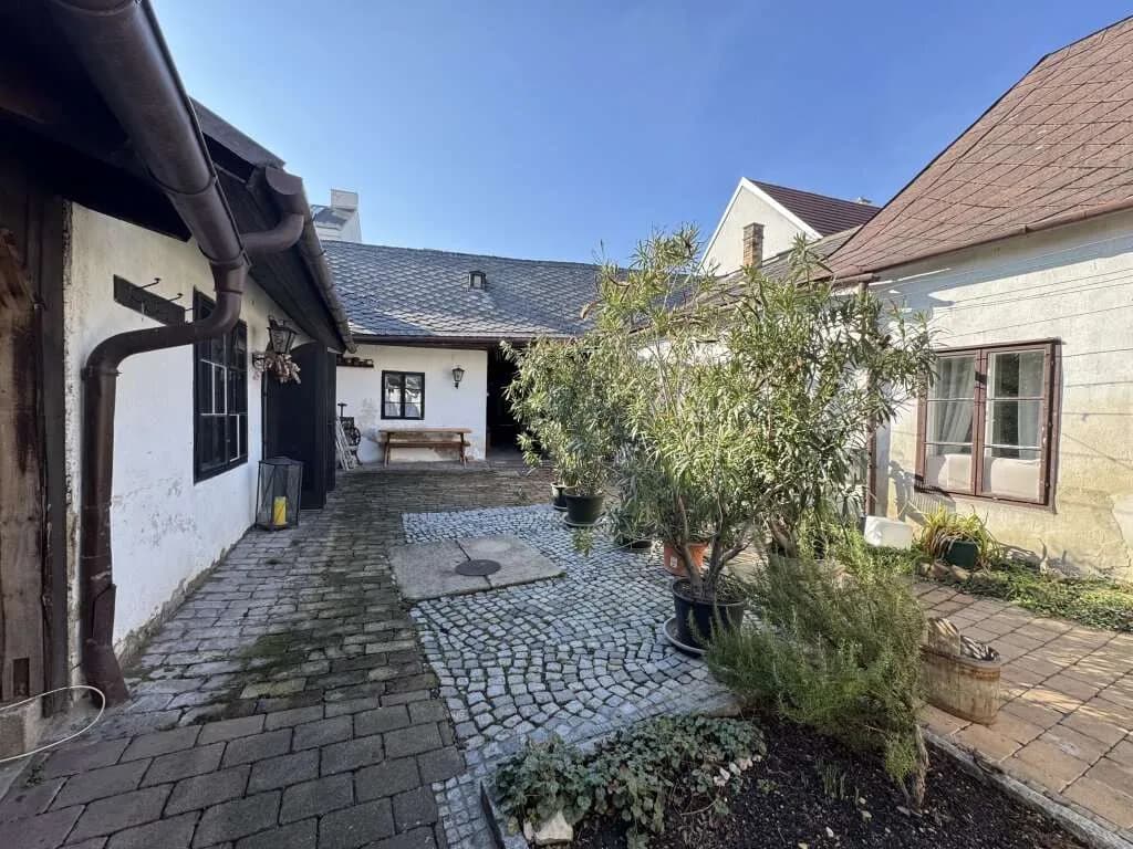 8-Zimmer-Immobilie kaufen in Tulln – 318 m², € 559.000 – Bild 4 von 11