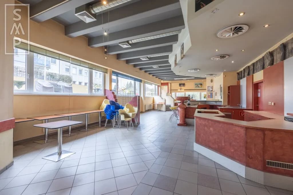 Gewerbeimmobilie mieten in Wien – 228 m², € 1.542