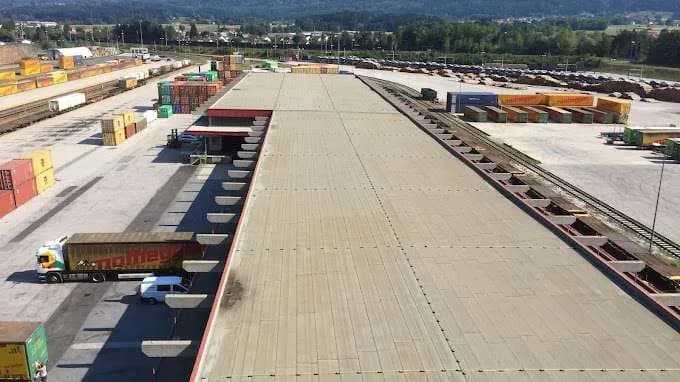 Gewerbeimmobilie mieten in Villach Land – 1 500 m², € 3