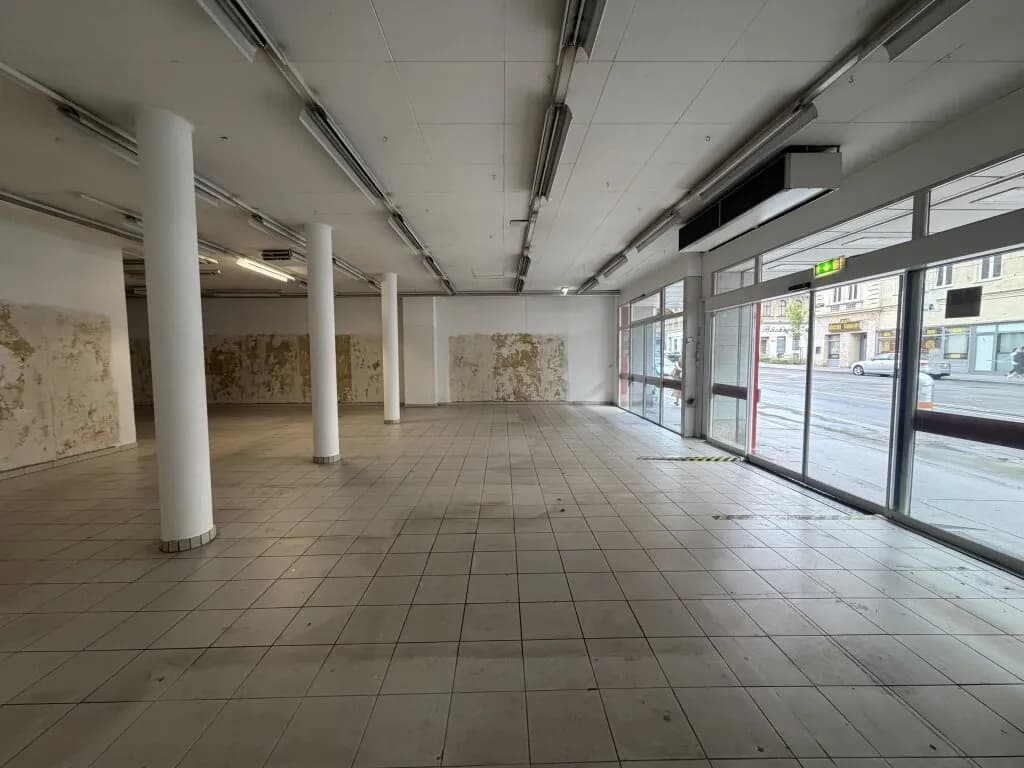 Gewerbeimmobilie mieten in Wien – 193 m², € 2.492