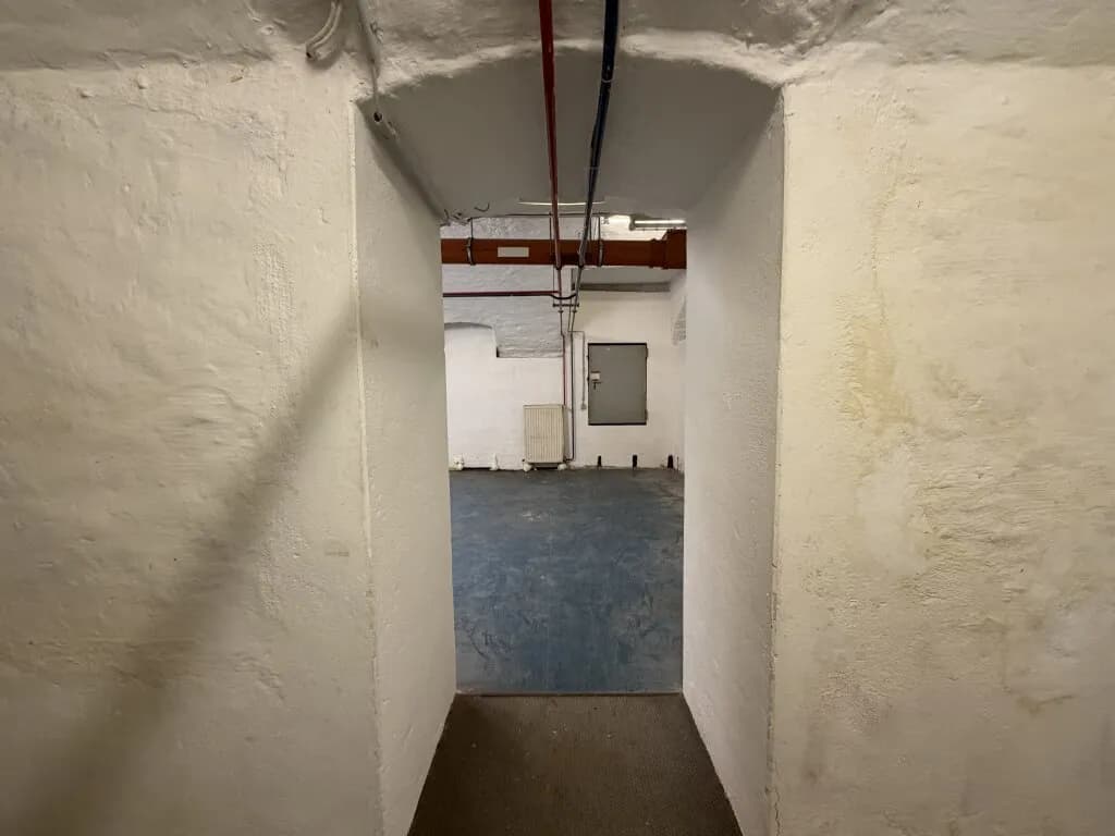 Gewerbeimmobilie mieten in Wien – 193 m², € 2.492 – Bild 14 von 17