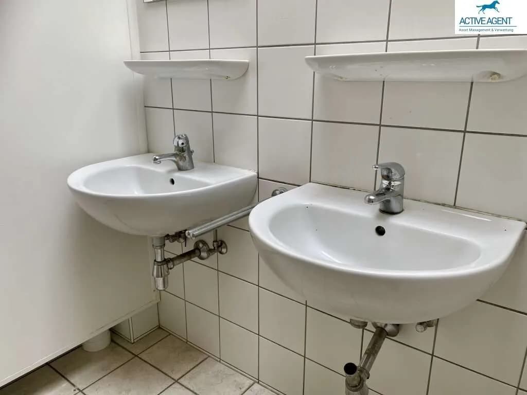 Gewerbeimmobilie mieten in Vöcklabruck – 5 000 m², € 4 – Bild 9 von 10