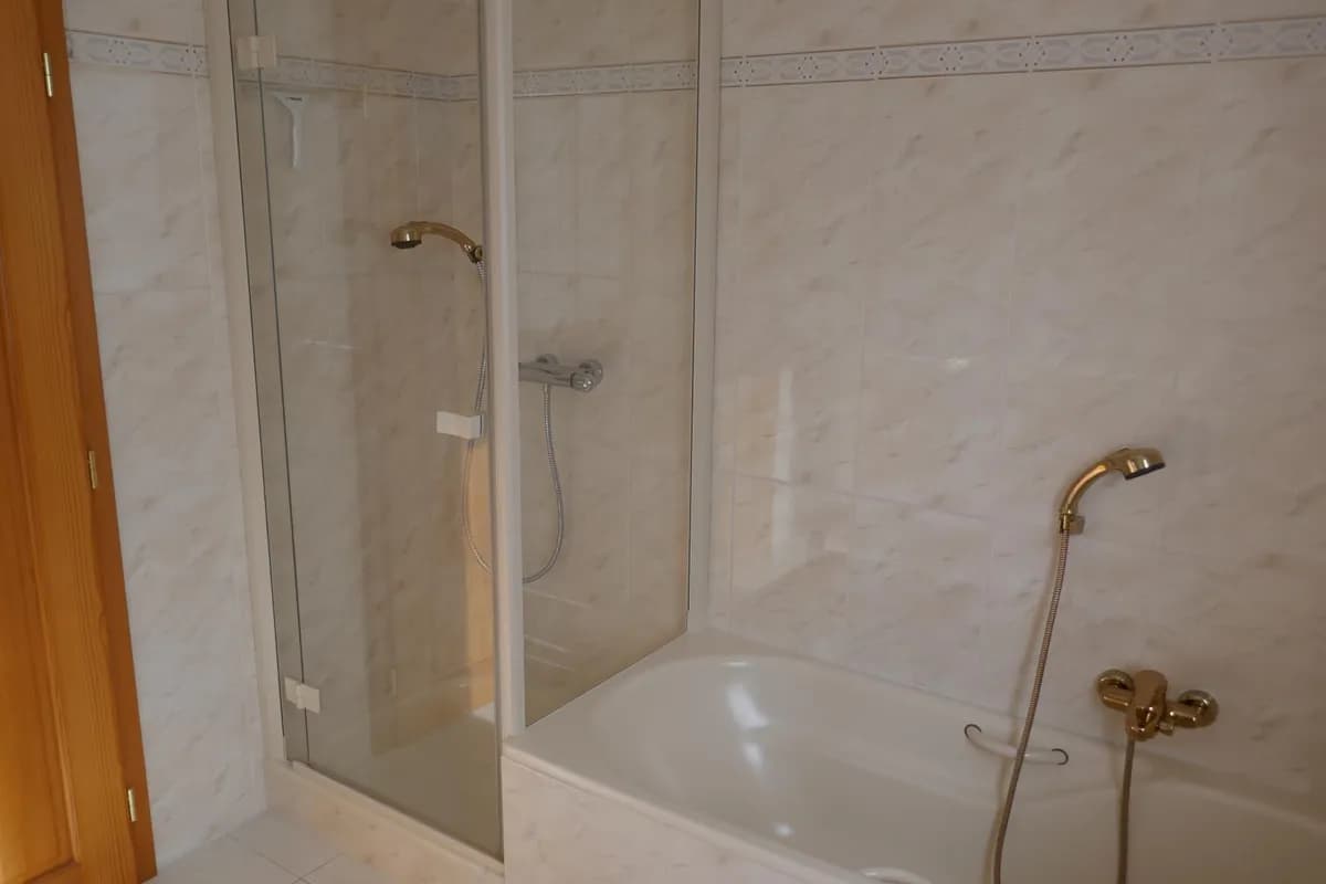 10-Zimmer-Gewerbeimmobilie kaufen in Gmunden – 320 m², € 890.000 – Bild 14 von 19