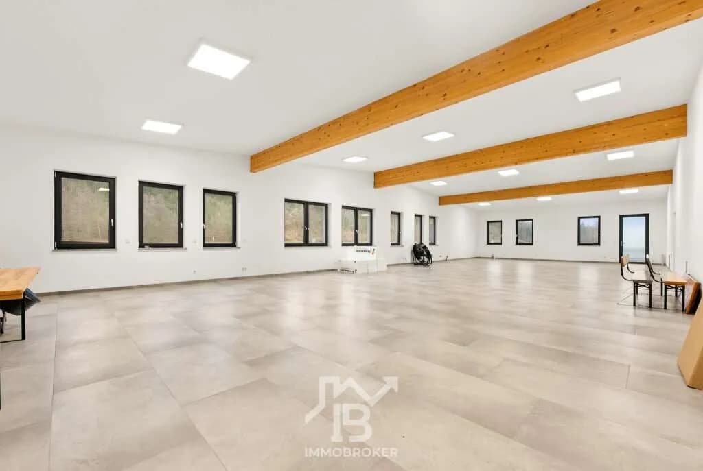 Gewerbeimmobilie mieten in Braunau am Inn – 219 m², € 2.234 – Bild 3 von 12