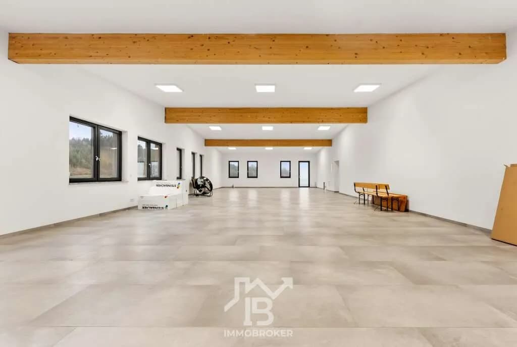 Gewerbeimmobilie mieten in Braunau am Inn – 219 m², € 2.234 – Bild 6 von 12