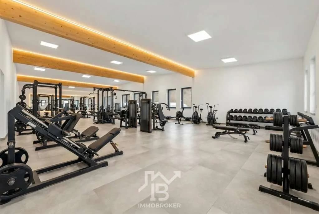 Gewerbeimmobilie mieten in Braunau am Inn – 219 m², € 2.234 – Bild 8 von 12