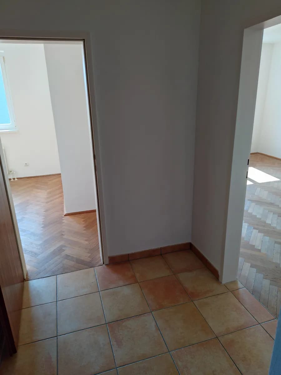 2-Zimmer-Wohnung kaufen in Linz – 39 m², € 145.000 – Bild 6 von 8