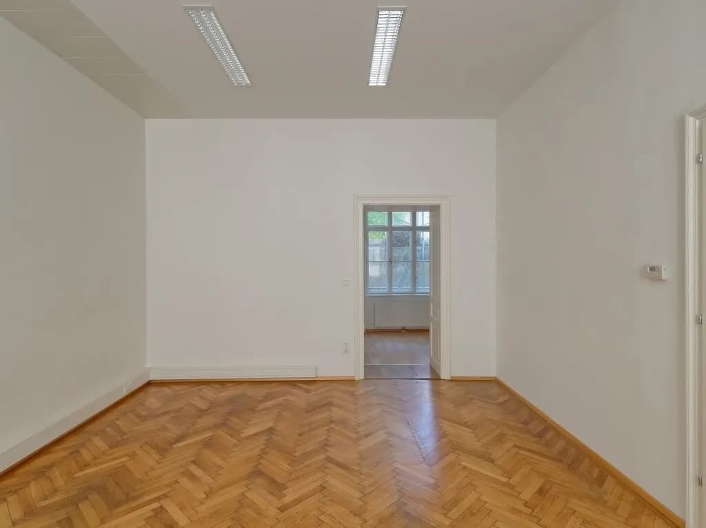 2-Zimmer-Gewerbeimmobilie mieten in Sankt Pölten – 49 m², € 749 – Bild 2 von 10