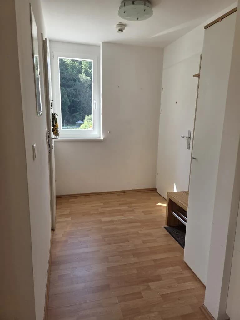 2-Zimmer-Wohnung mieten in Neunkirchen – 50,46 m², € 716 – Bild 3 von 10