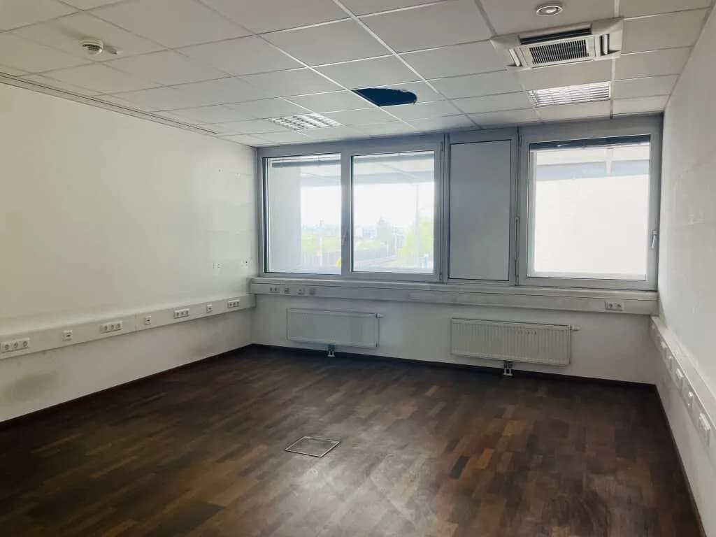 4-Zimmer-Gewerbeimmobilie mieten in Salzburg Stadt – 179 m², € 3.127 – Bild 5 von 5