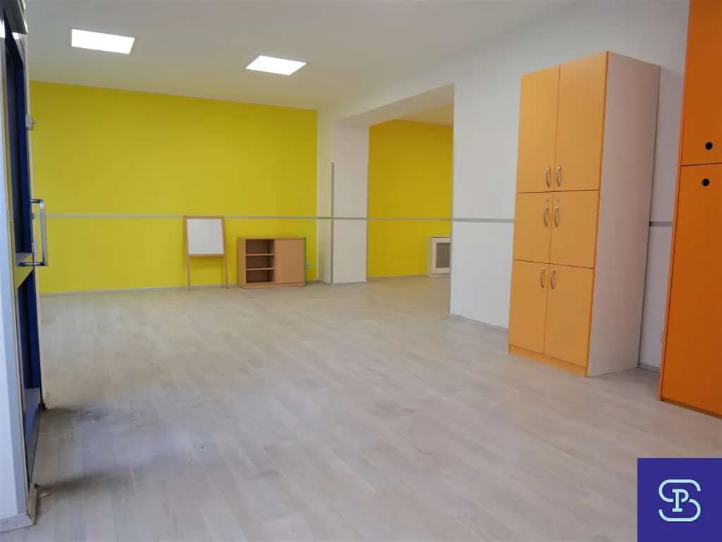 4-Zimmer-Gewerbeimmobilie mieten in Wien – 235 m², € 2.750 – Bild 2 von 18