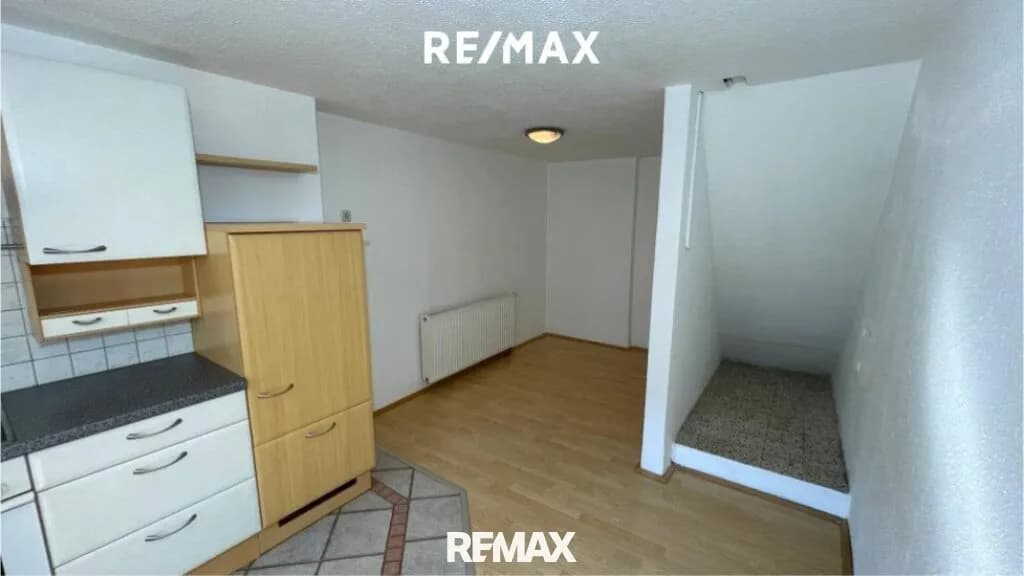 9-Zimmer-Haus kaufen in Vöcklabruck – 237 m², € 279.000 – Bild 4 von 61