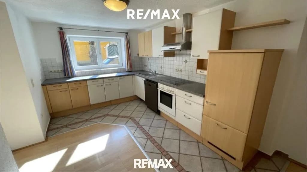 9-Zimmer-Haus kaufen in Vöcklabruck – 237 m², € 279.000 – Bild 5 von 61