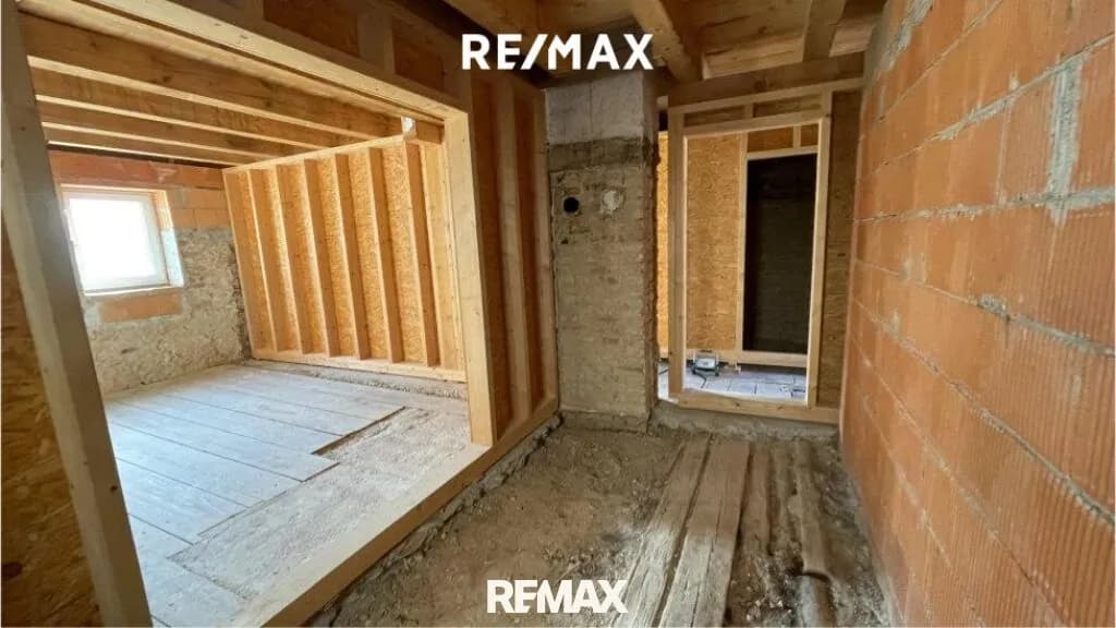 9-Zimmer-Haus kaufen in Vöcklabruck – 237 m², € 279.000 – Bild 11 von 61