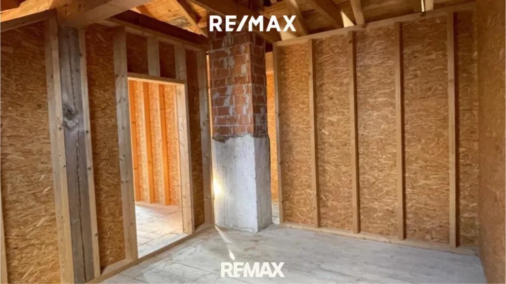 9-Zimmer-Haus kaufen in Vöcklabruck – 237 m², € 279.000 – Bild 19 von 61