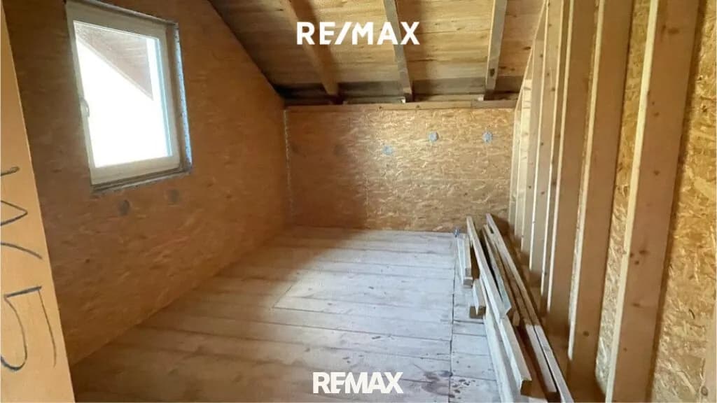 9-Zimmer-Haus kaufen in Vöcklabruck – 237 m², € 279.000 – Bild 20 von 61