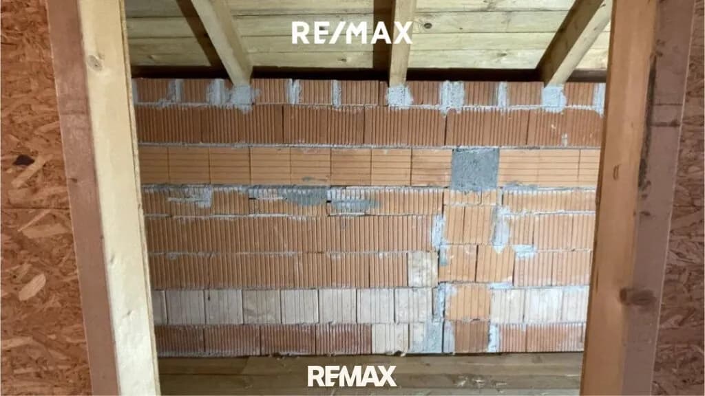 9-Zimmer-Haus kaufen in Vöcklabruck – 237 m², € 279.000 – Bild 21 von 61