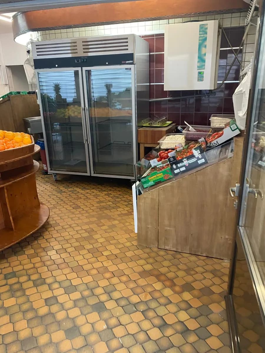 Gewerbeimmobilie kaufen in Wien – 67 m², € 60.000 – Bild 3 von 4