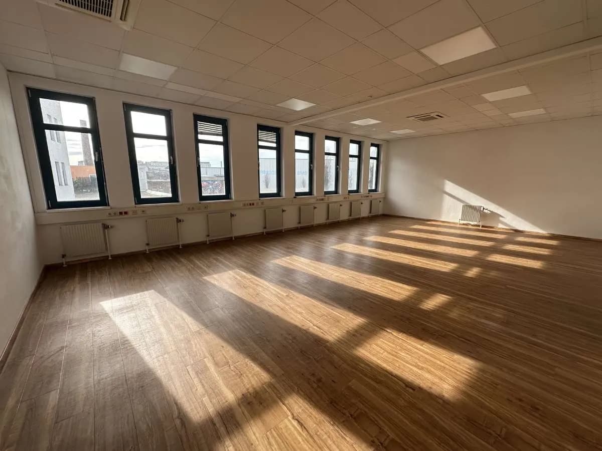 Gewerbeimmobilie mieten in Wien – 377 m², € 11 – Bild 8 von 12