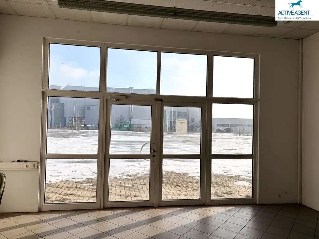 Gewerbeimmobilie mieten in Wiener Neustadt – 1 527 m² – Bild 4 von 10