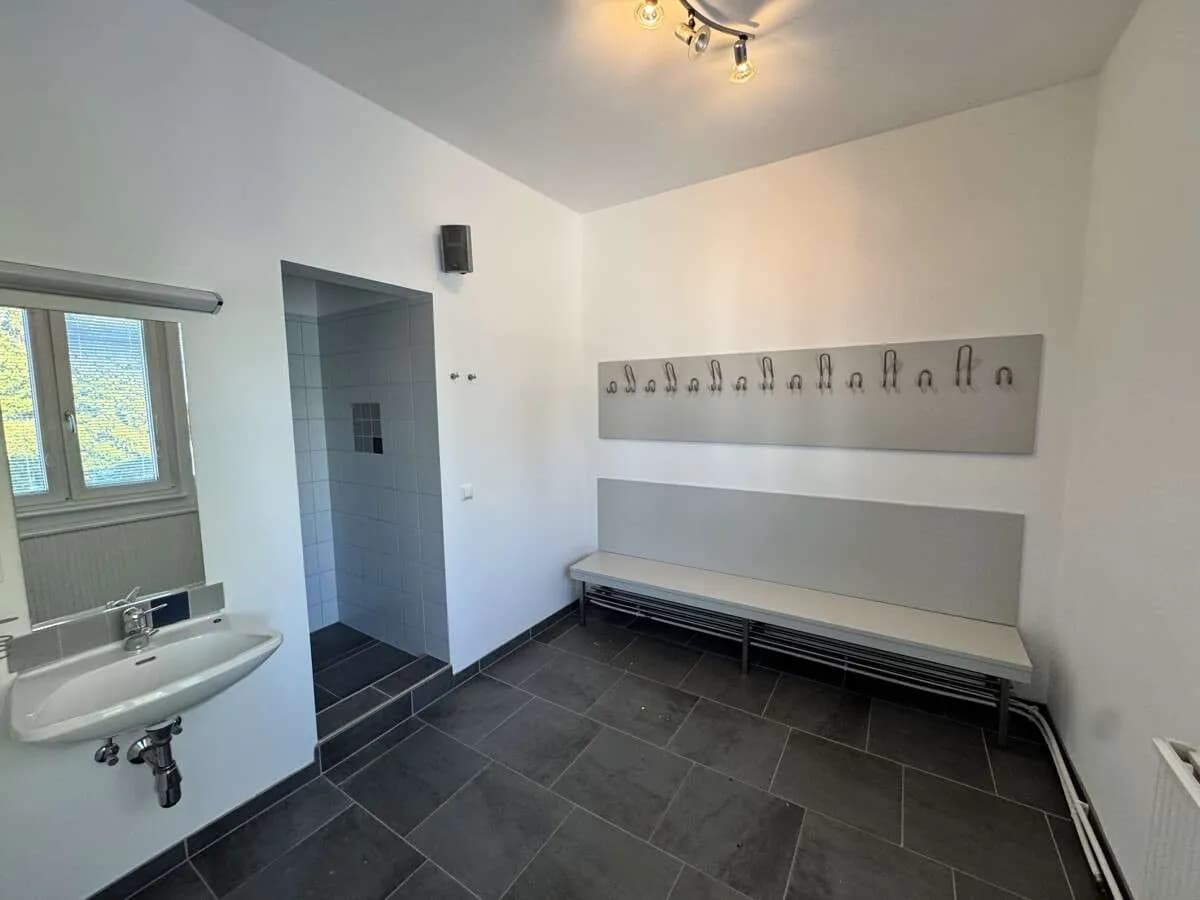 4-Zimmer-Gewerbeimmobilie mieten in Amstetten – 557 m², € 8.355 – Bild 7 von 39