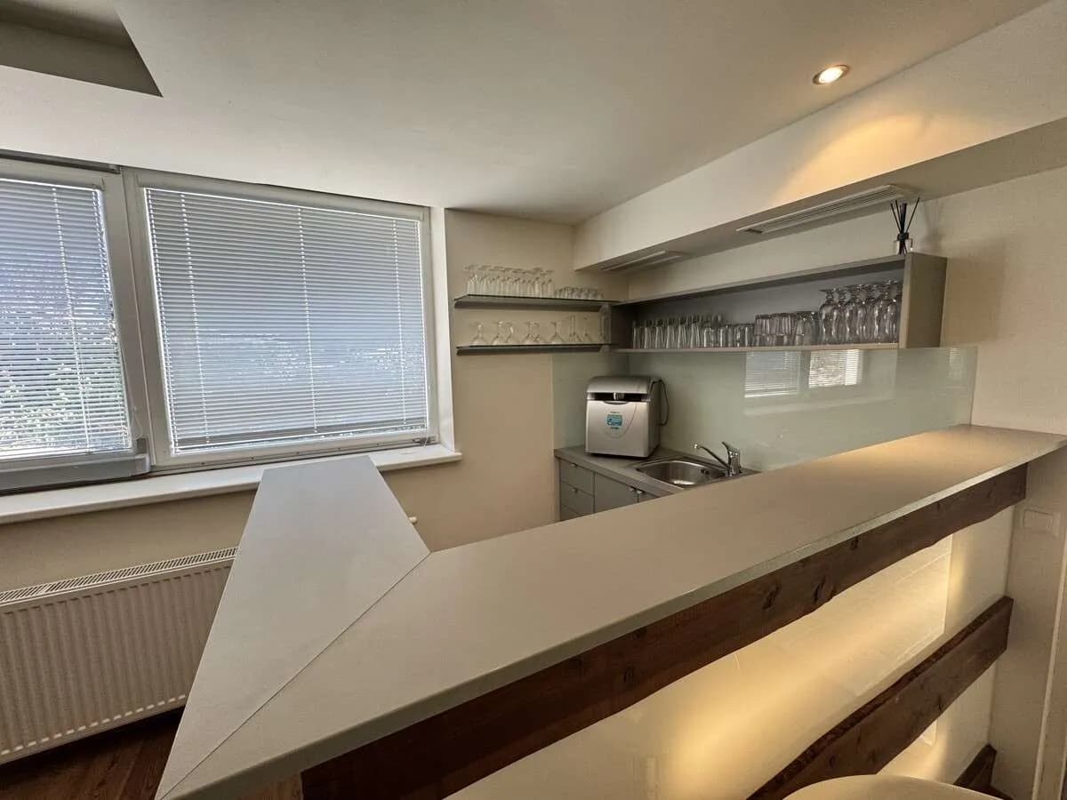 4-Zimmer-Gewerbeimmobilie mieten in Amstetten – 557 m², € 8.355 – Bild 30 von 39