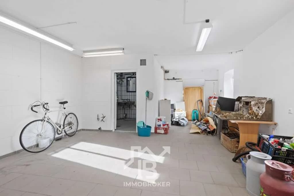 8-Zimmer-Haus kaufen in Perg – 404 m², € 295.000 – Bild 18 von 25