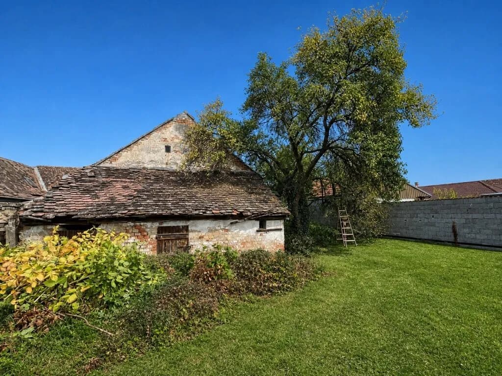 Haus kaufen in Hollabrunn – 827 m² – Bild 2 von 7