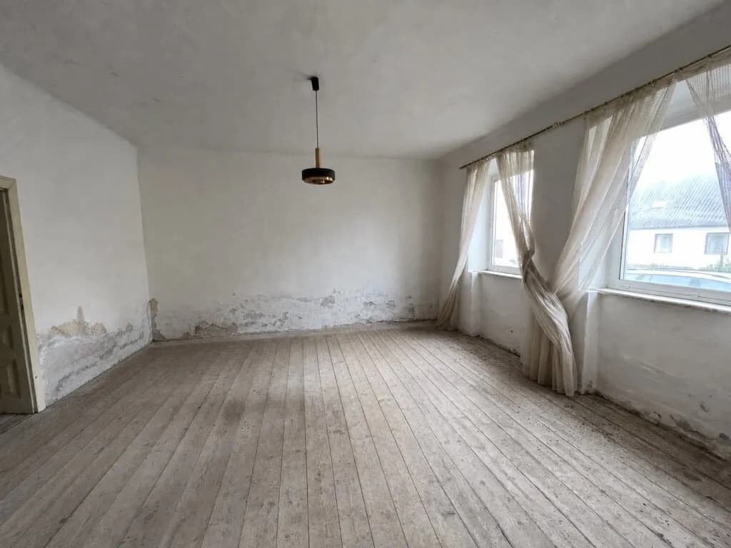 Haus kaufen in Hollabrunn – 827 m² – Bild 7 von 7