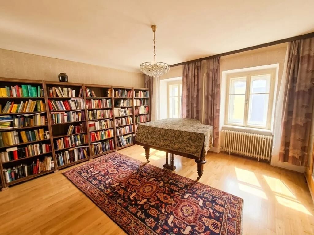 6-Zimmer-Haus kaufen in Hollabrunn – 210 m², € 210.000 – Bild 8 von 14