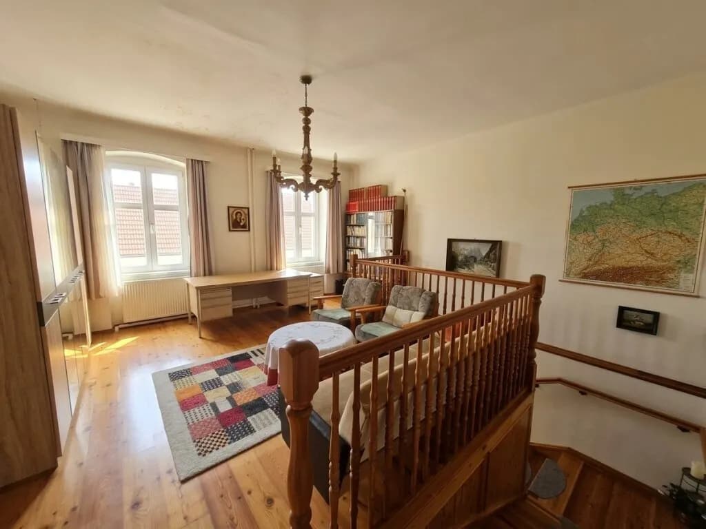 6-Zimmer-Haus kaufen in Hollabrunn – 210 m², € 210.000 – Bild 9 von 14