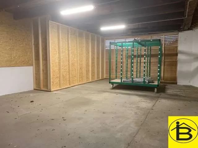 Gewerbeimmobilie mieten in Krems Land – 177 m², € 867 – Bild 2 von 4