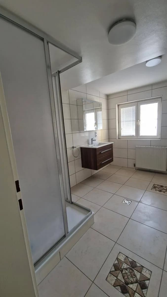 4-Zimmer-Wohnung mieten in Linz – 130 m², € 1.290 – Bild 13 von 17