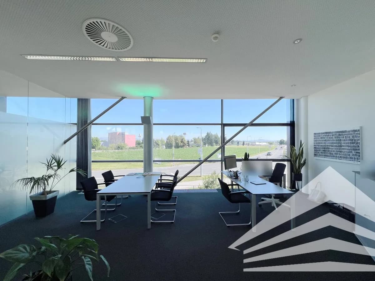 5-Zimmer-Gewerbeimmobilie mieten in Linz Land – 240 m², € 4.985 – Bild 3 von 10