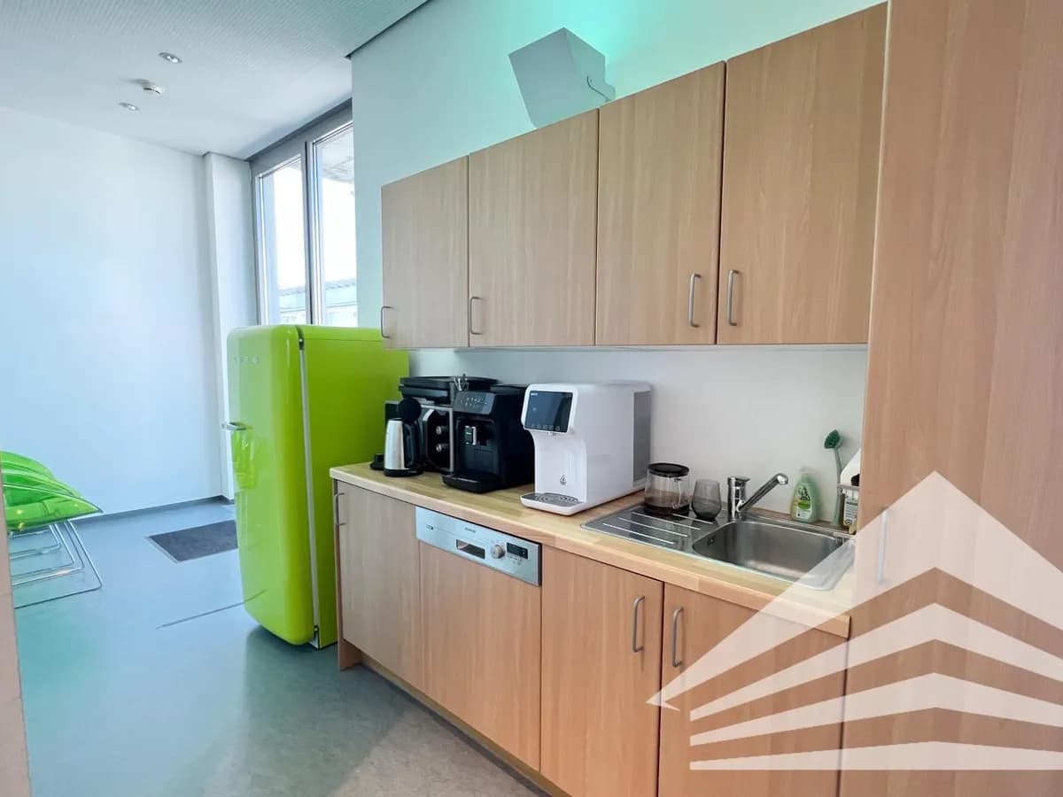 5-Zimmer-Gewerbeimmobilie mieten in Linz Land – 240 m², € 4.985 – Bild 6 von 10