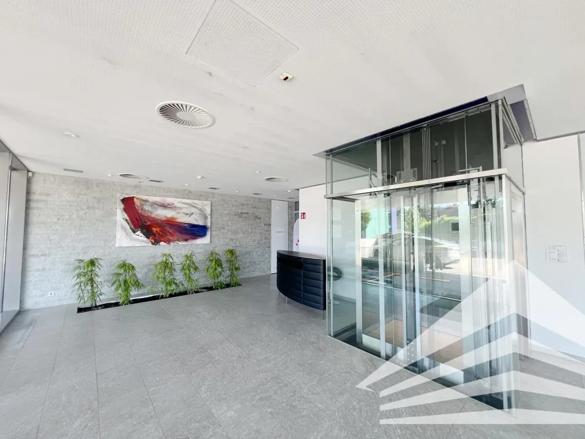 5-Zimmer-Gewerbeimmobilie mieten in Linz Land – 240 m², € 4.985 – Bild 7 von 10