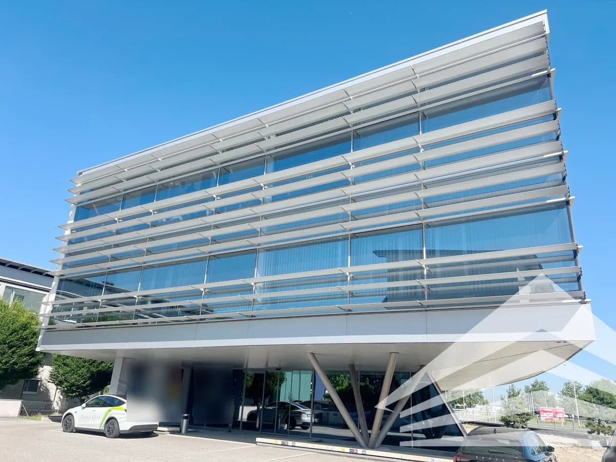 5-Zimmer-Gewerbeimmobilie mieten in Linz Land – 240 m², € 4.985 – Bild 8 von 10