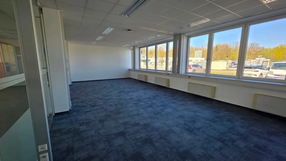 5-Zimmer-Gewerbeimmobilie mieten in Linz Land – 357 m², € 11 – Bild 5 von 14