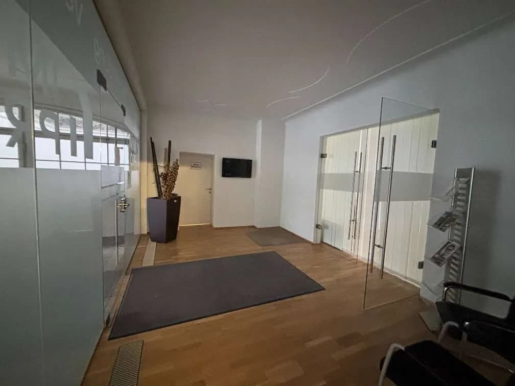 10-Zimmer-Gewerbeimmobilie mieten in Leoben – 220 m², € 2.779