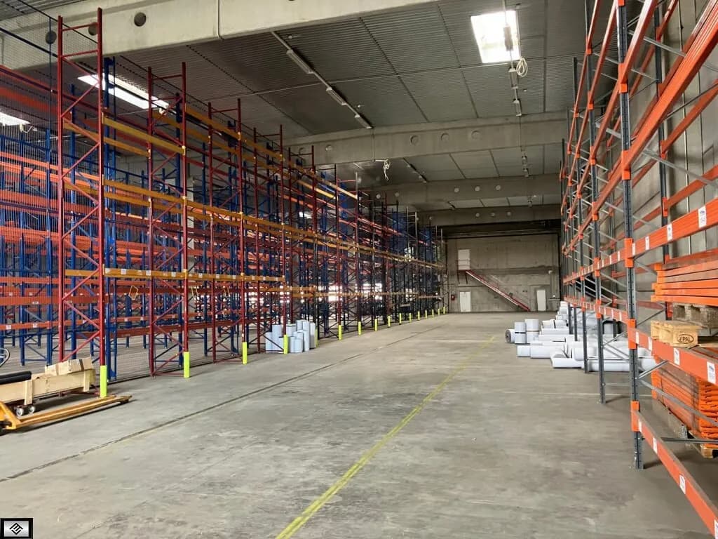9-Zimmer-Gewerbeimmobilie mieten in Mödling – 2 678 m², € 20.064 – Bild 6 von 14