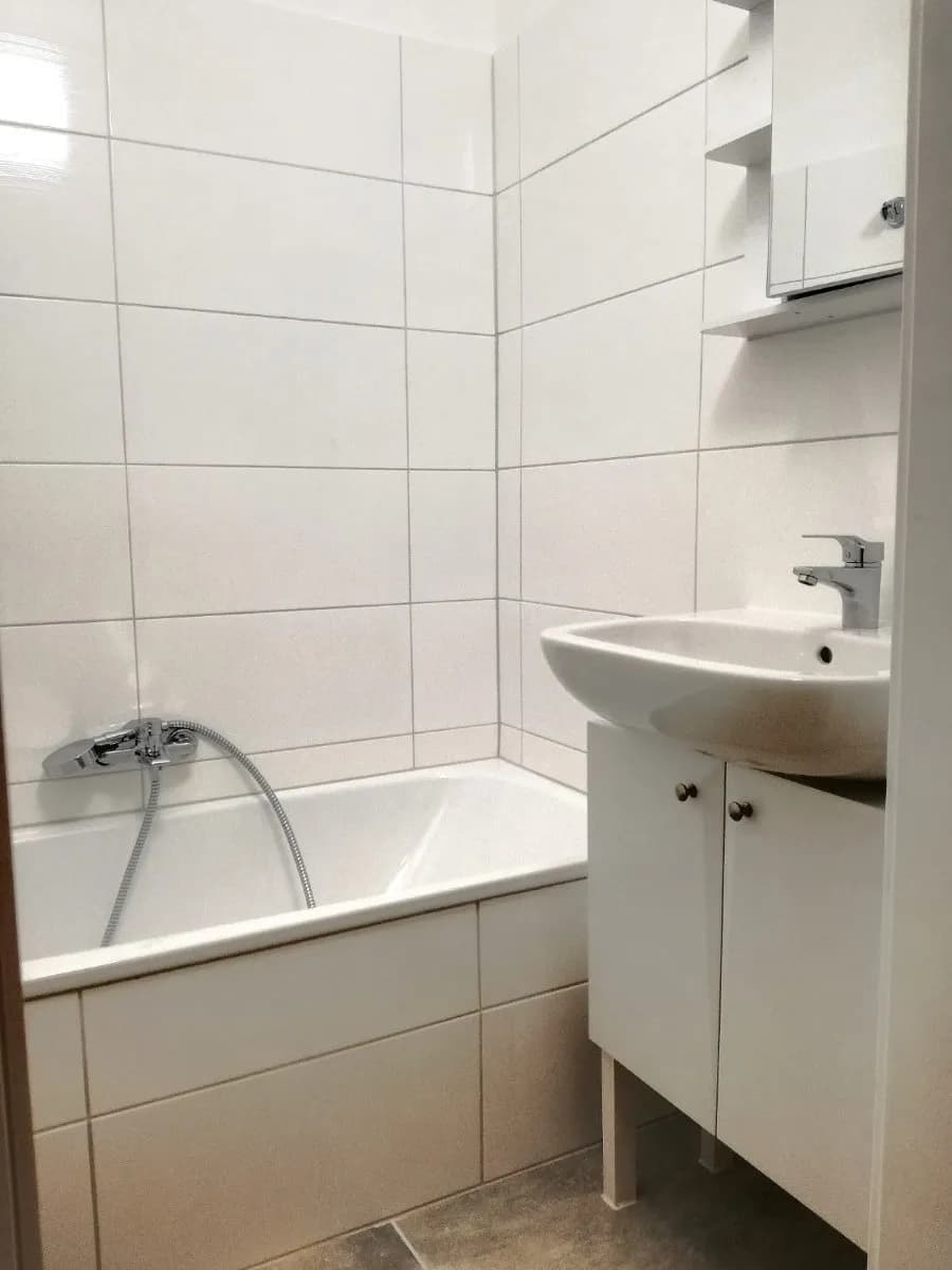 1-Zimmer-Wohnung mieten in Kitzbühel – 37 m², € 750 – Bild 7 von 8