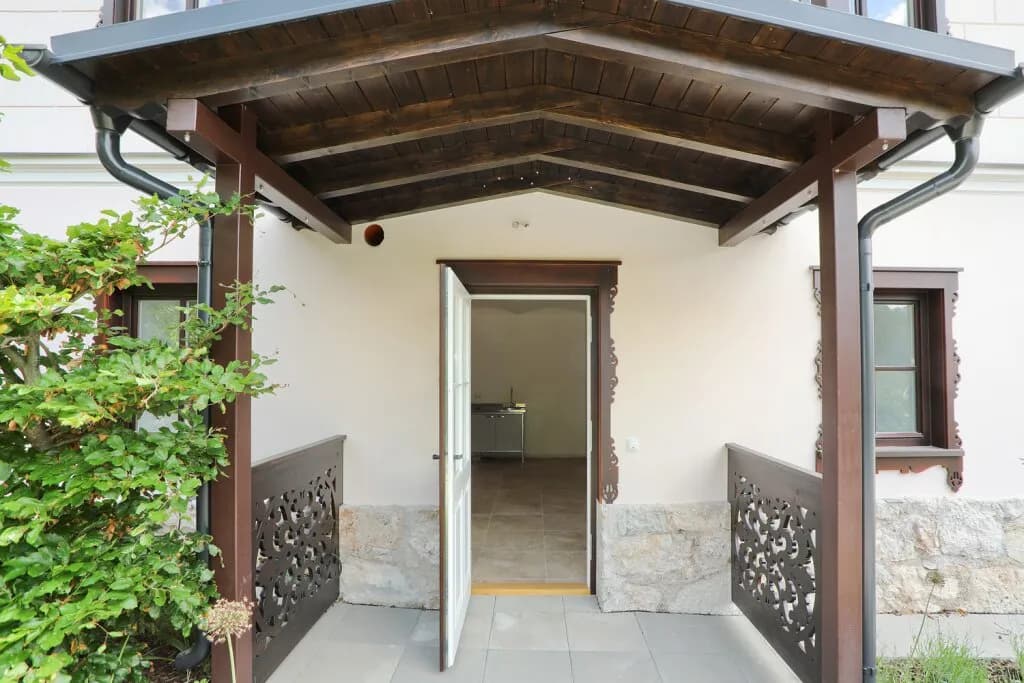 10-Zimmer-Immobilie kaufen in Neunkirchen – 462 m², € 1.700.000 – Bild 28 von 44