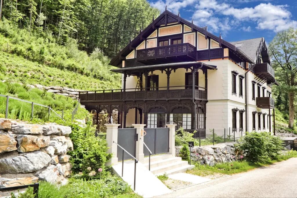 10-Zimmer-Immobilie kaufen in Neunkirchen – 462 m², € 1.700.000 – Bild 39 von 44